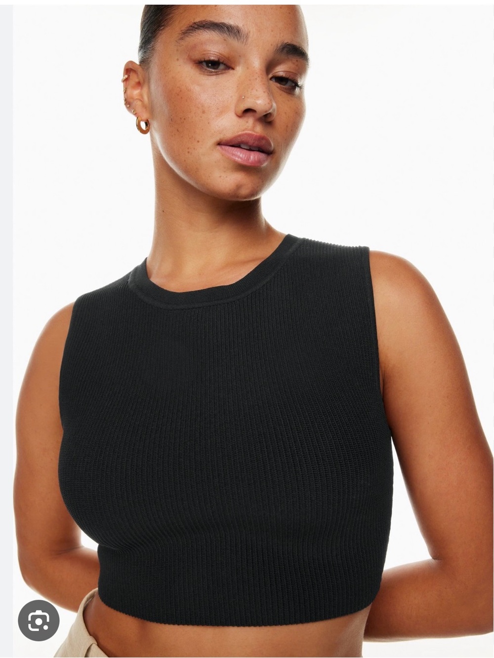Aritzia Black Ribbed Sleeveless Crop Top